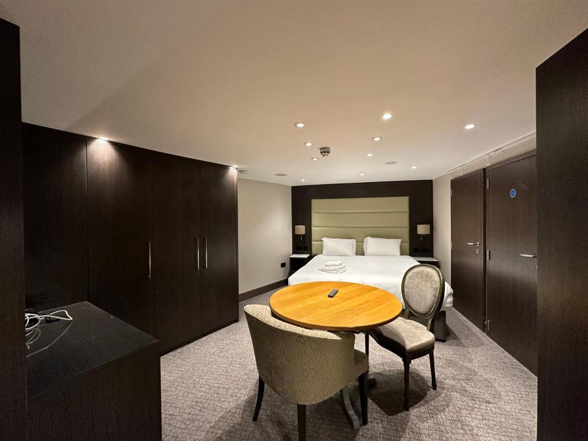 Superior Double Room No Window or LG floor